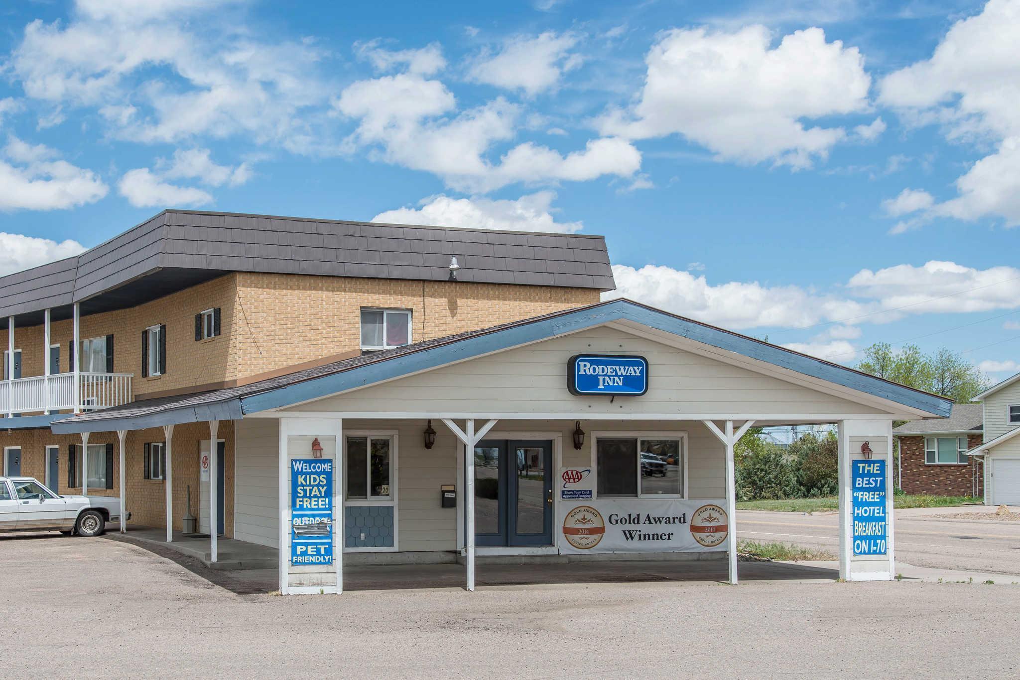 Travelodge By Wyndham Stratton Exterior foto