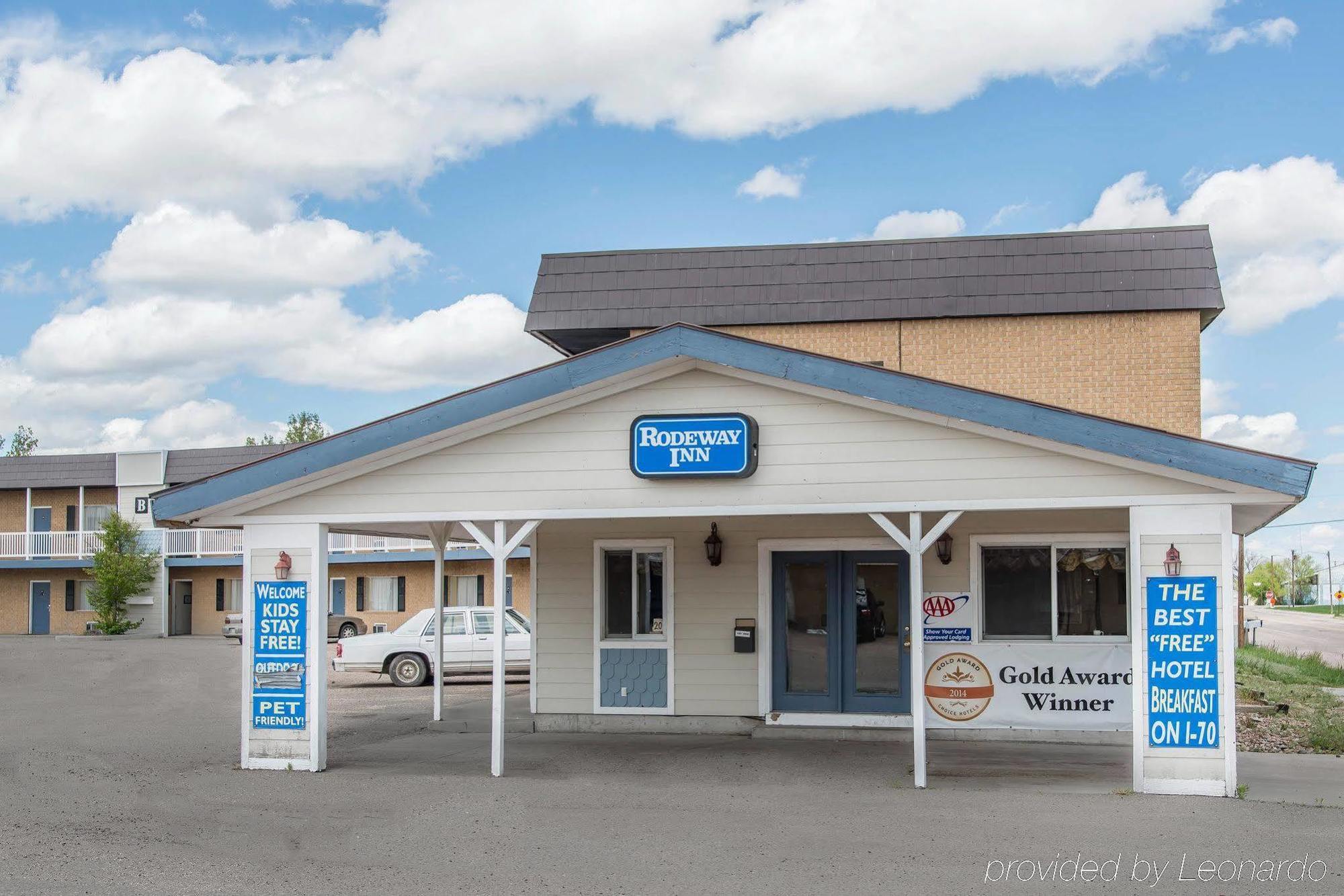 Travelodge By Wyndham Stratton Exterior foto